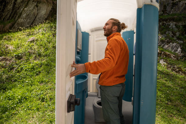 Best Portable restroom trailer rental  in Atlantic Highlands, NJ
